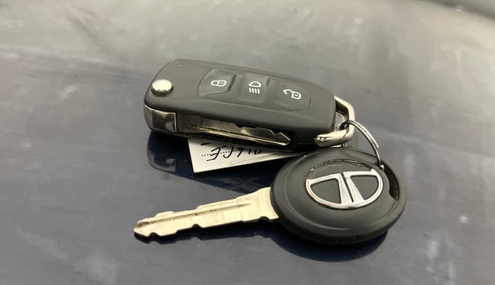 2019 Tata TIGOR XZA PETROL, Petrol, Automatic, 38,458 km, Key Close Up