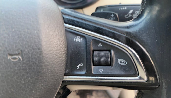 2017 Skoda Octavia STYLE PLUS AT 1.8 TSI, Petrol, Automatic, 49,876 km, Adaptive Cruise Control