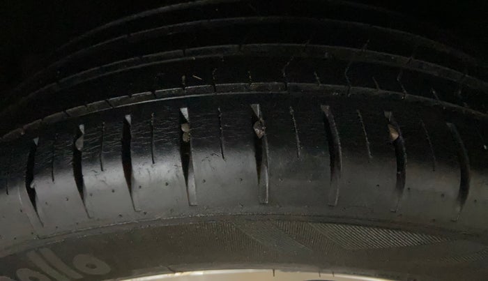 2021 Maruti Baleno ALPHA PETROL 1.2, Petrol, Manual, 30,931 km, Left Rear Tyre Tread