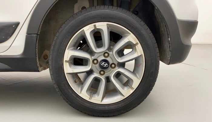 2015 Hyundai i20 Active 1.2 SX, Petrol, Manual, 73,563 km, Left Rear Wheel