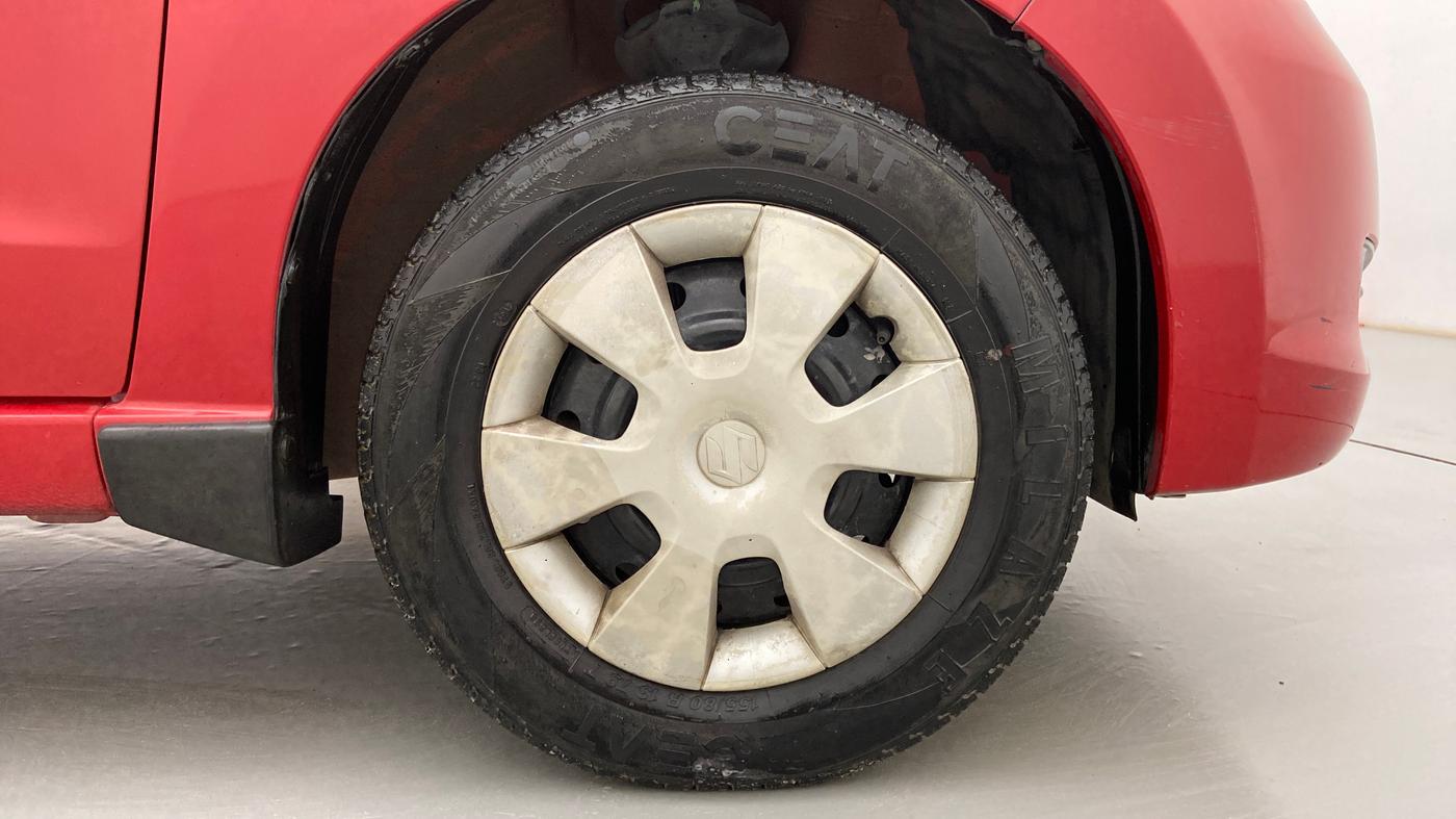 2013 Maruti A Star VXI (ABS) AT, Petrol, Automatic, 38,284 km, Right Front Wheel
