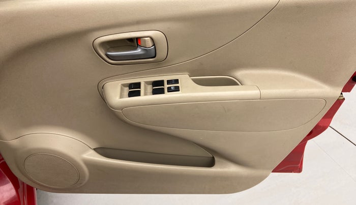 2013 Maruti A Star VXI (ABS) AT, Petrol, Automatic, 38,284 km, Driver Side Door Panels Control