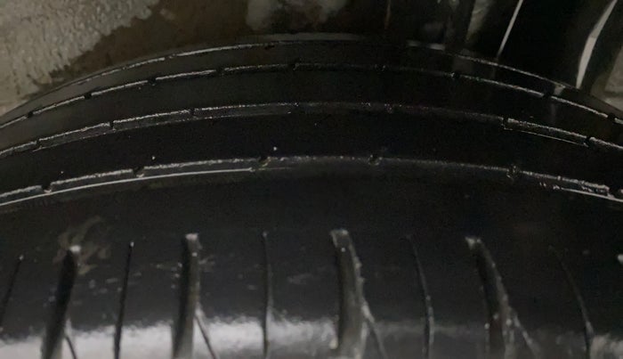 2020 KIA SONET GTX PLUS 1.5, Diesel, Manual, 32,242 km, Left Rear Tyre Tread