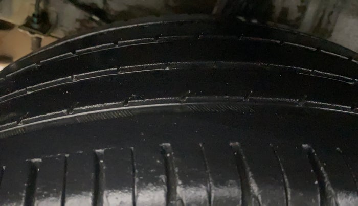 2020 KIA SONET GTX PLUS 1.5, Diesel, Manual, 32,242 km, Right Rear Tyre Tread