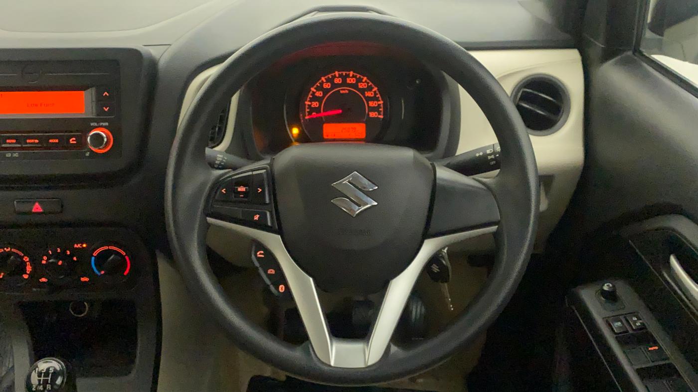 2019 Maruti New Wagon-R VXI (O) 1.2, Petrol, Manual, 25,824 km, Steering Wheel Close Up