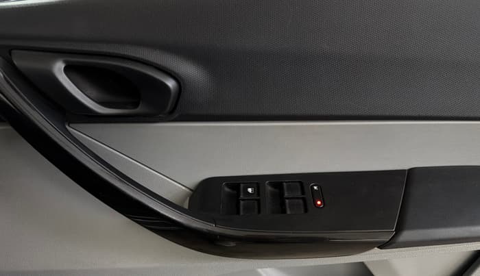 2020 Tata Tiago XT PETROL, Petrol, Manual, 29,352 km, Driver Side Door Panels Control
