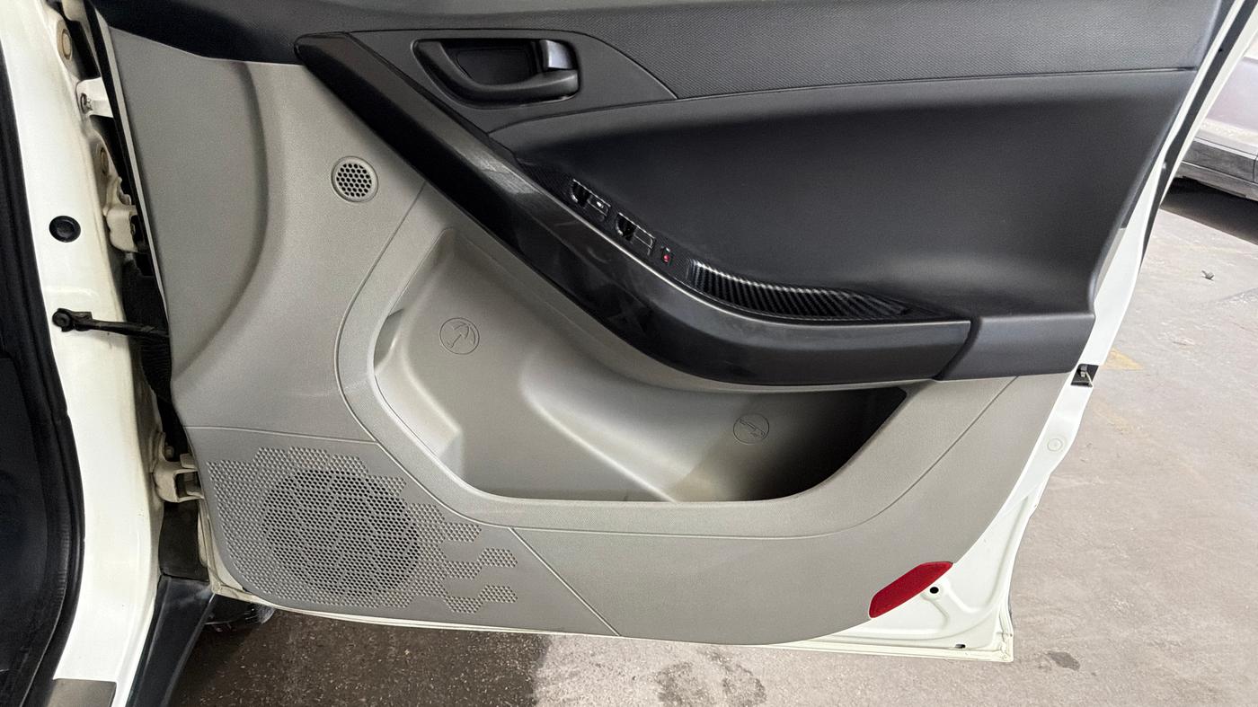 2019 Tata NEXON XMA PETROL, Petrol, Automatic, 78,750 km, Driver Side Door Panels Control