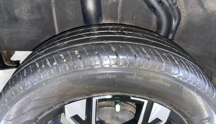 2022 Renault Kiger RXT (O) MT, Petrol, Manual, 25,156 km, Right Rear Tyre Tread