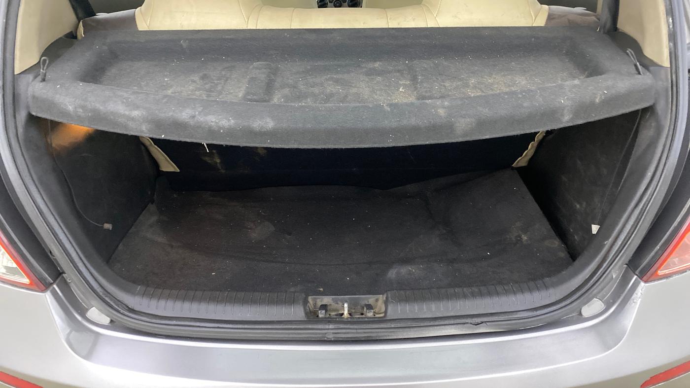 2013 Hyundai i20 MAGNA 1.2, Petrol, Manual, 1,43,751 km, Boot Inside