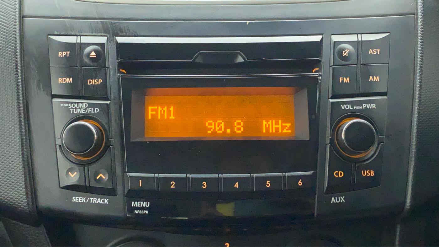 2015 Maruti Swift VXI, Petrol, Manual, 55,674 km, Infotainment System