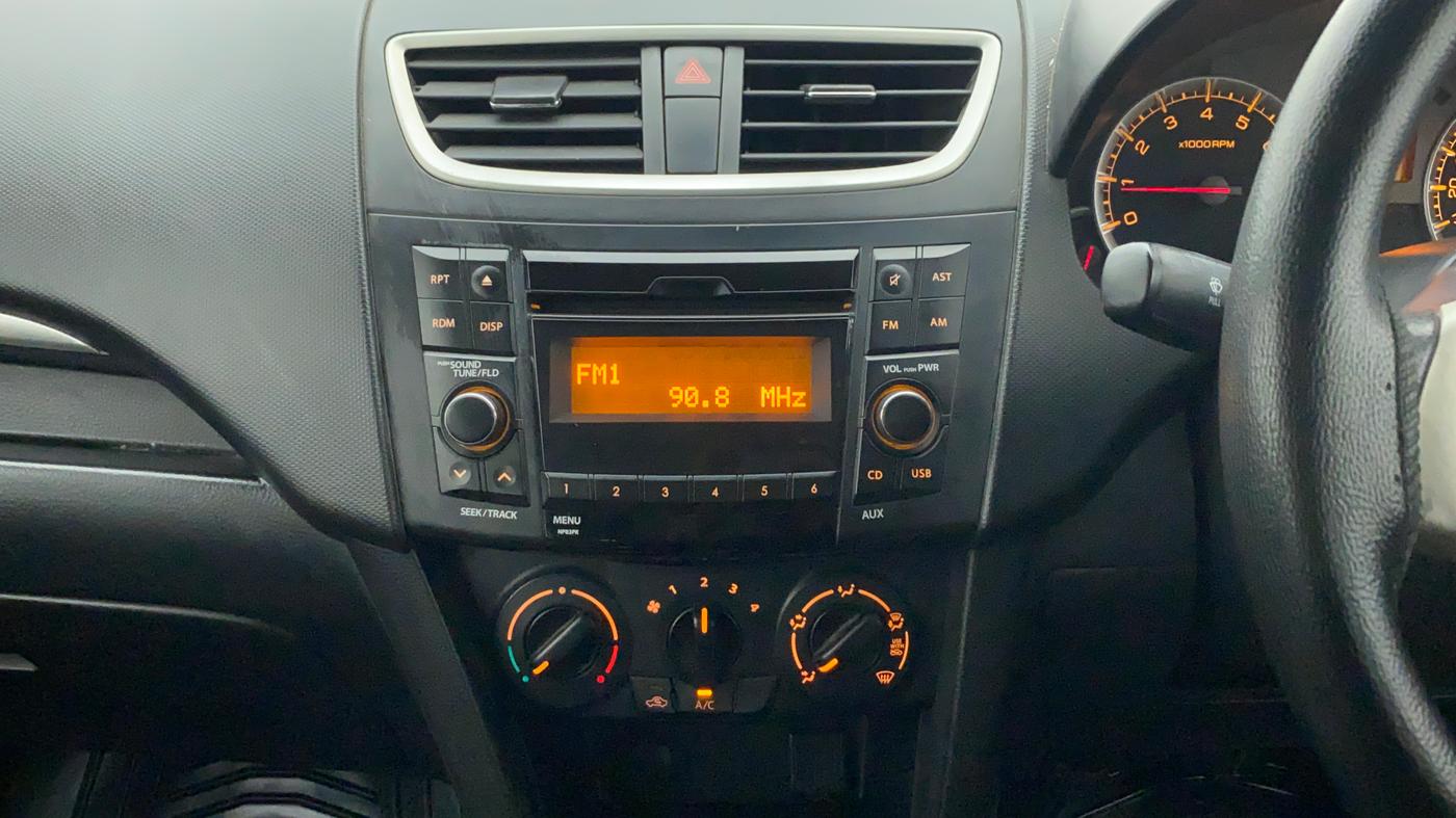 2015 Maruti Swift VXI, Petrol, Manual, 55,674 km, Air Conditioner