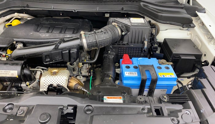 2021 Mahindra XUV300 W8 1.2 PETROL, Petrol, Manual, 24,301 km, Engine View - Left