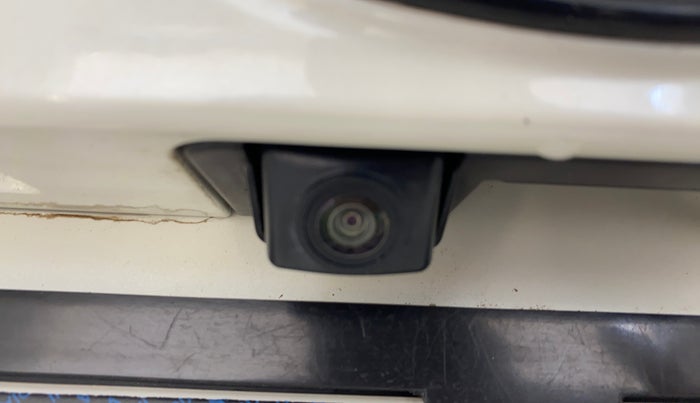 2021 Mahindra XUV300 W8 1.2 PETROL, Petrol, Manual, 24,301 km, Parking Camera