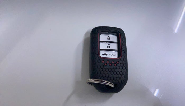 2019 Honda Amaze 1.2L I-VTEC V CVT, Petrol, Automatic, 76,677 km, Key Close Up