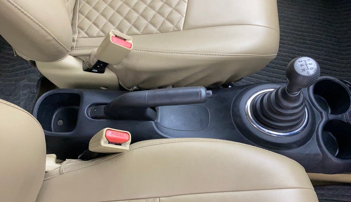 2015 Honda Amaze 1.5L I-DTEC S, Diesel, Manual, 27,629 km, Gear Lever