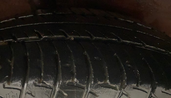 2016 Maruti Celerio ZXI AMT, Petrol, Automatic, 36,458 km, Right Rear Tyre Tread