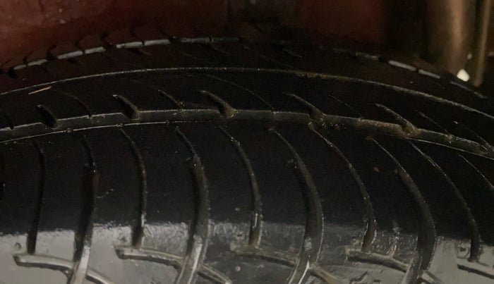 2016 Maruti Celerio ZXI AMT, Petrol, Automatic, 36,458 km, Left Rear Tyre Tread