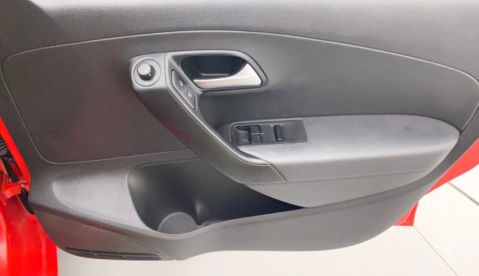 2019 Volkswagen Polo COMFORTLINE 1.0L MPI, Petrol, Manual, 37,576 km, Driver Side Door Panels Control