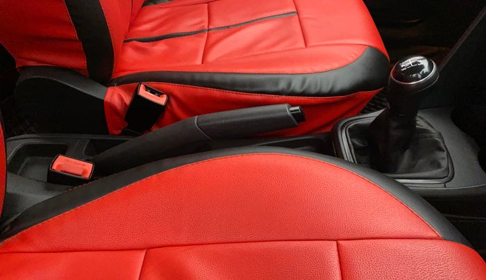2019 Volkswagen Polo COMFORTLINE 1.0L MPI, Petrol, Manual, 37,576 km, Gear Lever