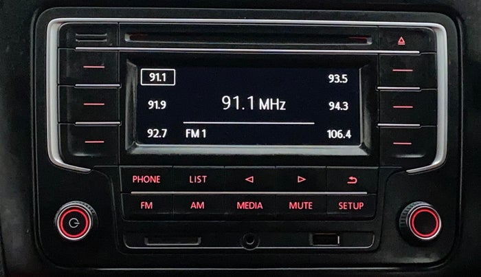 2019 Volkswagen Polo COMFORTLINE 1.0L MPI, Petrol, Manual, 37,576 km, Infotainment System