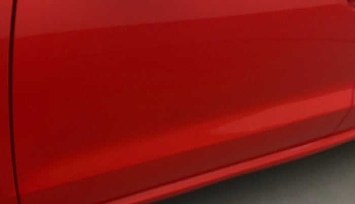 2019 Volkswagen Polo COMFORTLINE 1.0L MPI, Petrol, Manual, 37,576 km, Front passenger door - Minor scratches