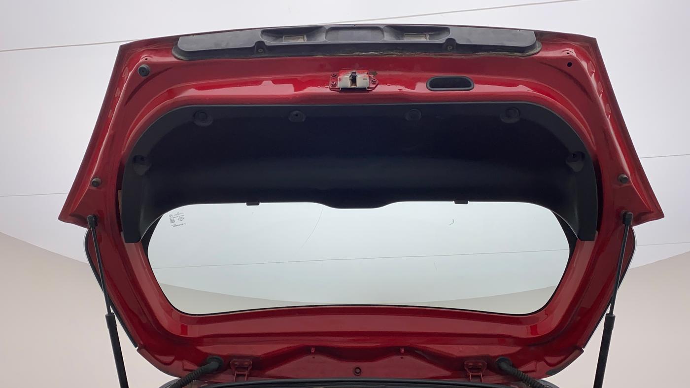 2014 Maruti Swift VDI, Diesel, Manual, 84,742 km, Boot Door Open
