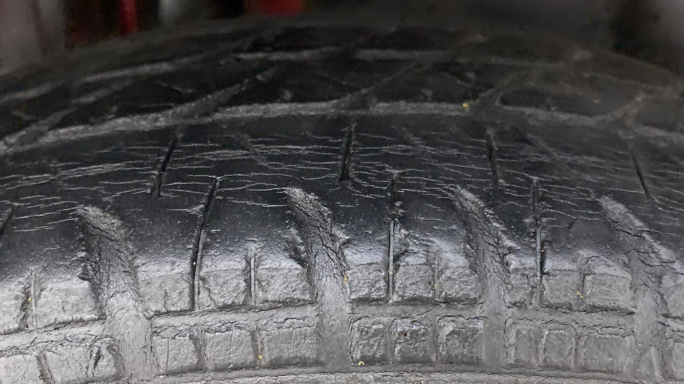 2014 Maruti Swift VDI, Diesel, Manual, 84,742 km, Right Rear Tyre Tread