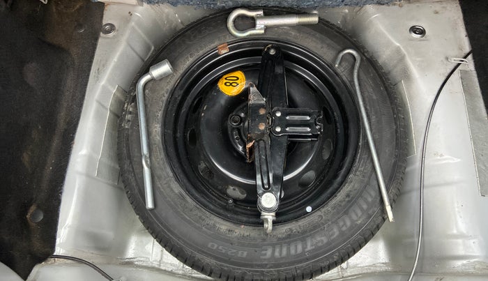 2019 Tata Tiago XZ PLUS PETROL, Petrol, Manual, 30,750 km, Dicky (Boot door) - Tool missing