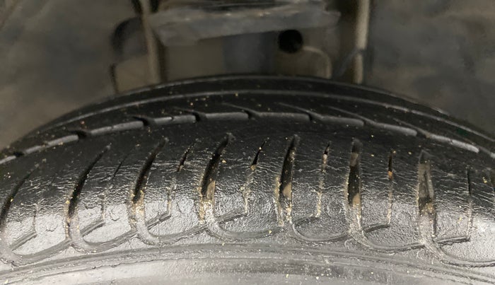 2019 Tata Tiago XZ PLUS PETROL, Petrol, Manual, 30,750 km, Right Front Tyre Tread