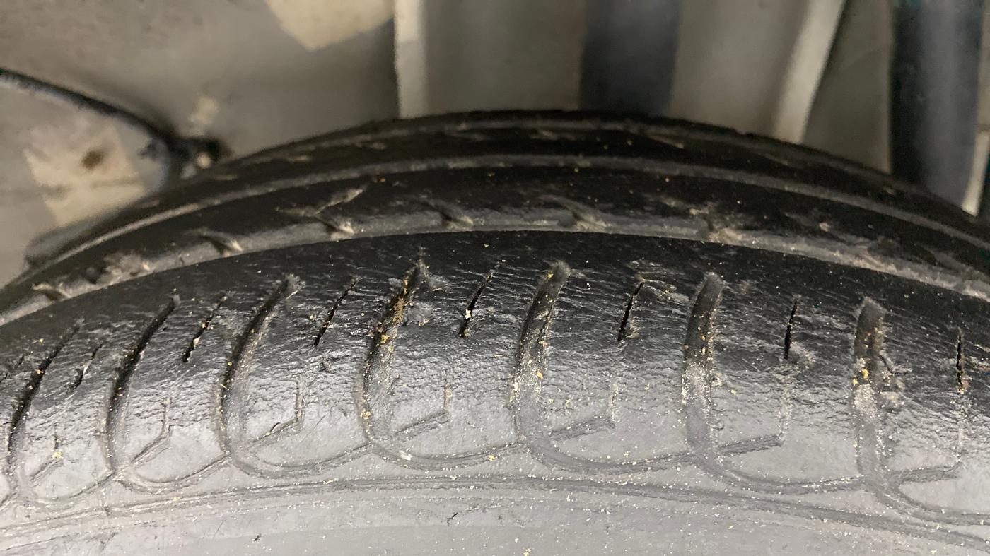 2019 Tata Tiago XZ PLUS PETROL, Petrol, Manual, 30,750 km, Left Rear Tyre Tread
