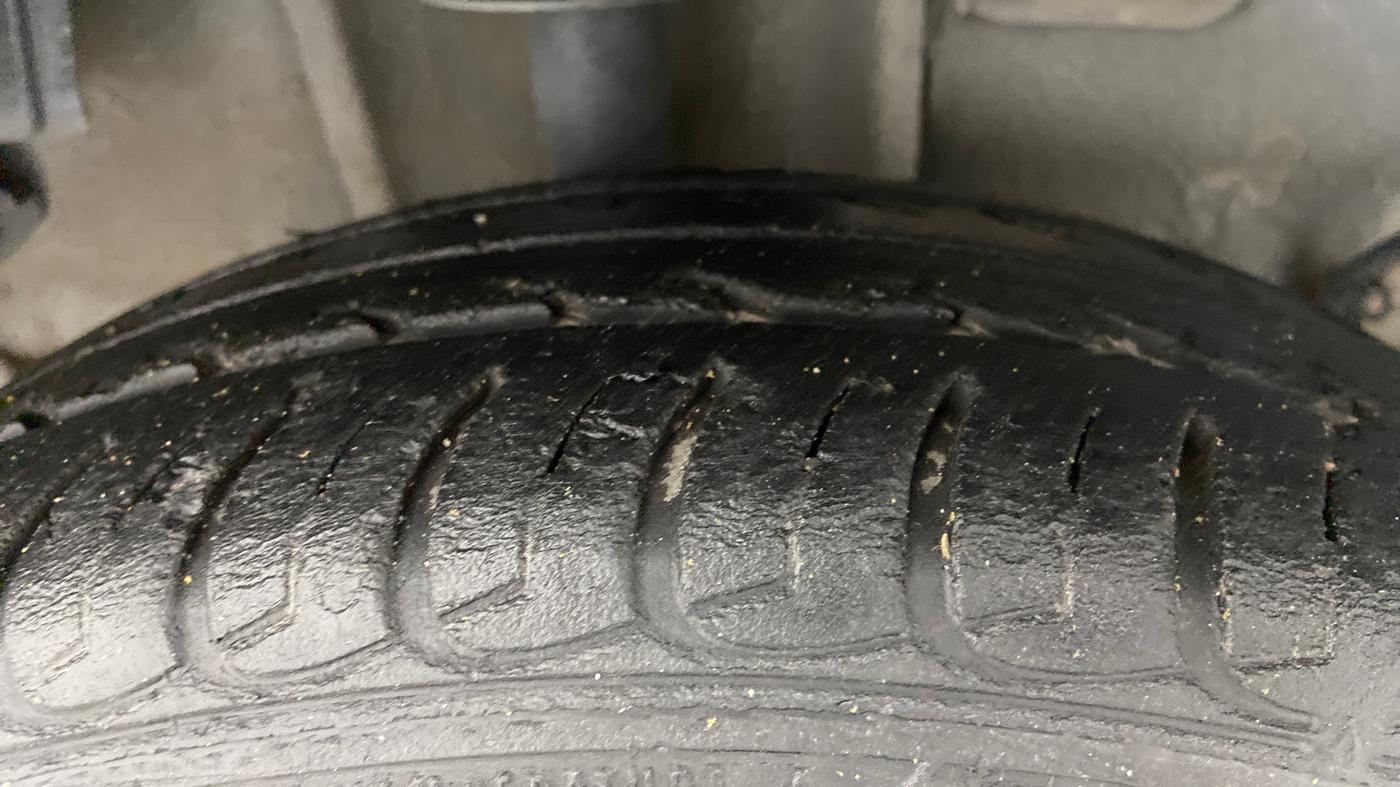 2019 Tata Tiago XZ PLUS PETROL, Petrol, Manual, 30,750 km, Right Rear Tyre Tread