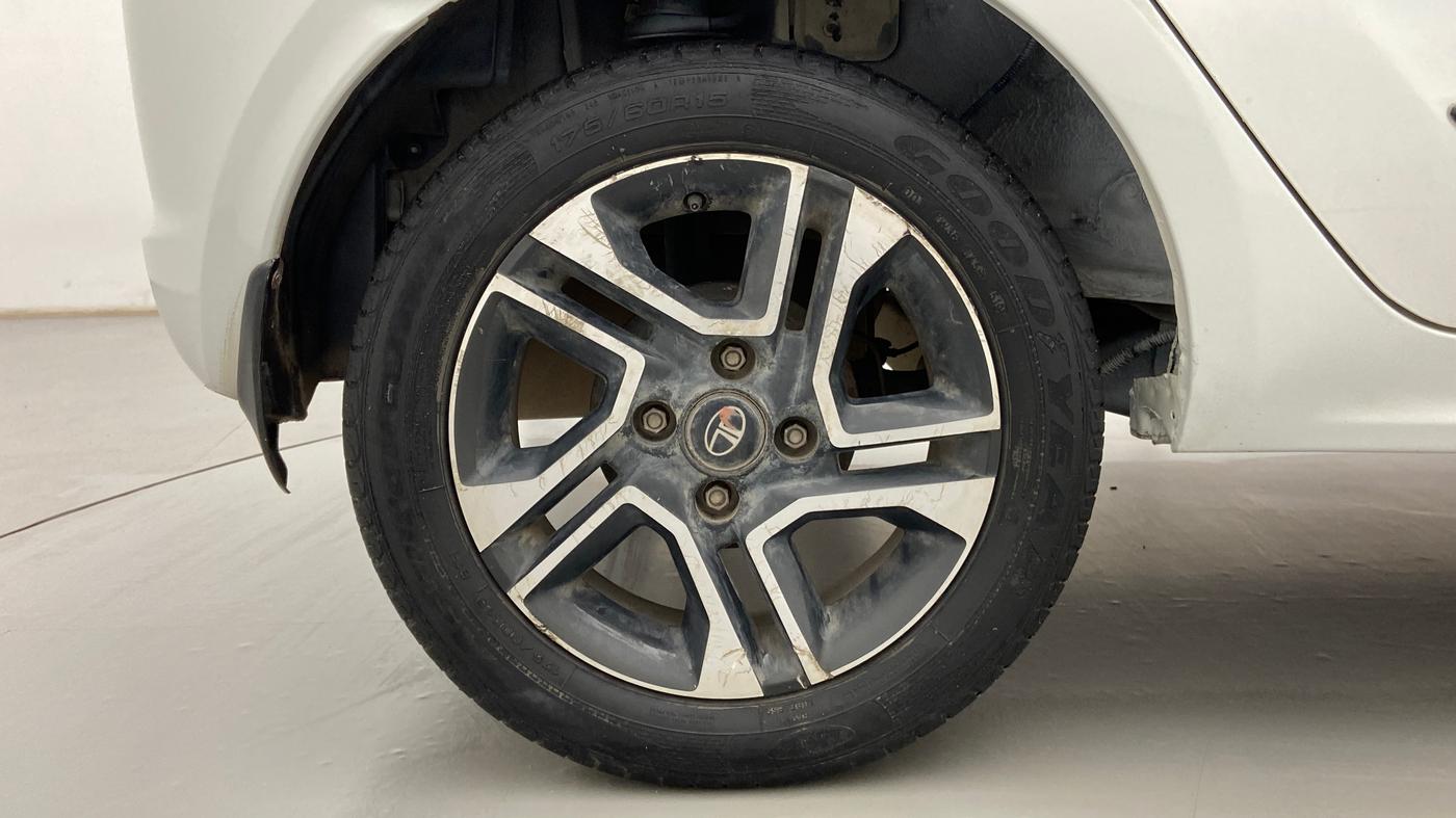 2019 Tata Tiago XZ PLUS PETROL, Petrol, Manual, 30,750 km, Right Rear Wheel