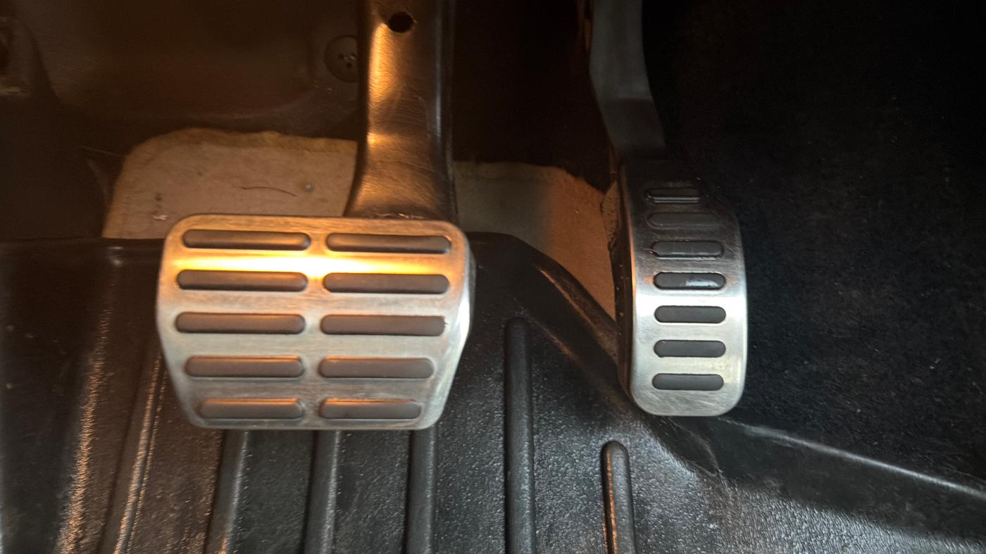 2016 Volkswagen Polo GT TSI AT, Petrol, Automatic, 80,459 km, Pedals