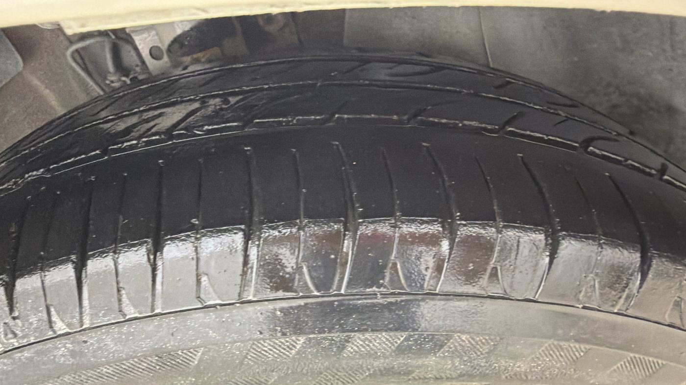 2016 Volkswagen Polo GT TSI AT, Petrol, Automatic, 80,459 km, Right Front Tyre Tread