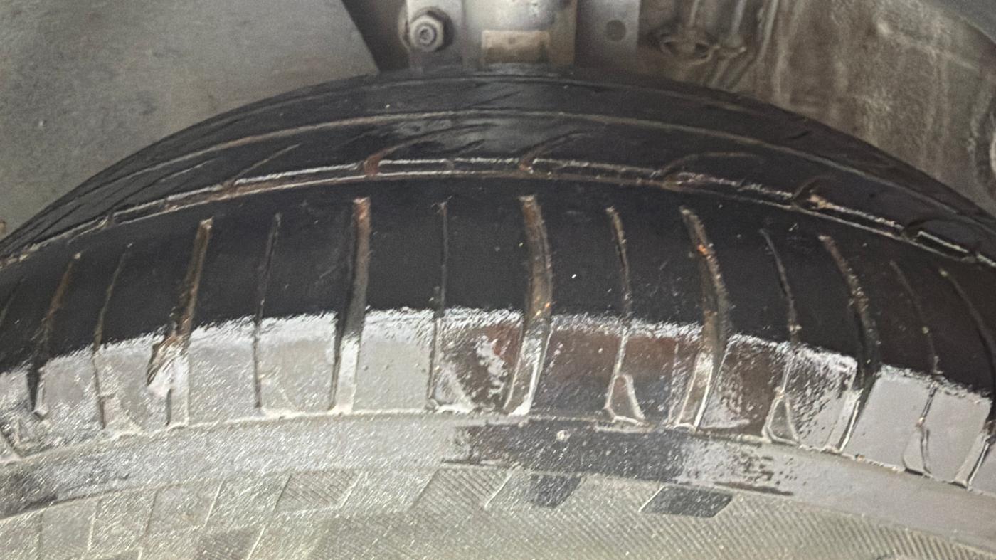 2016 Volkswagen Polo GT TSI AT, Petrol, Automatic, 80,459 km, Left Front Tyre Tread
