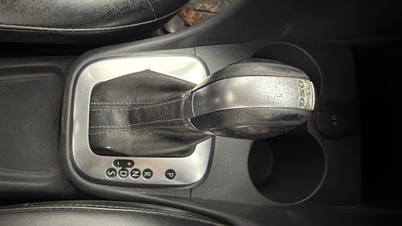 2016 Volkswagen Polo GT TSI AT, Petrol, Automatic, 80,459 km, Gear Lever