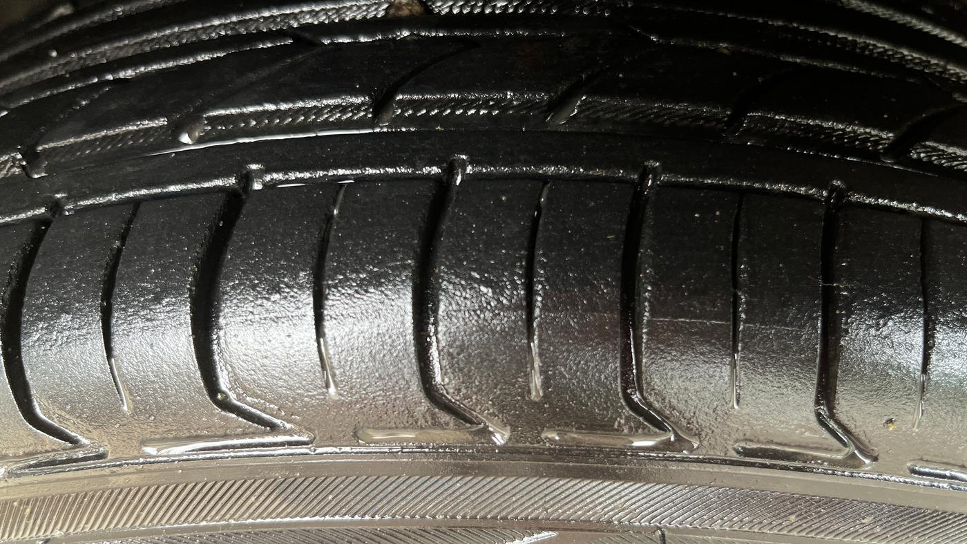 2016 Tata Tiago XZ PETROL, Petrol, Manual, 54,529 km, Right Front Tyre Tread