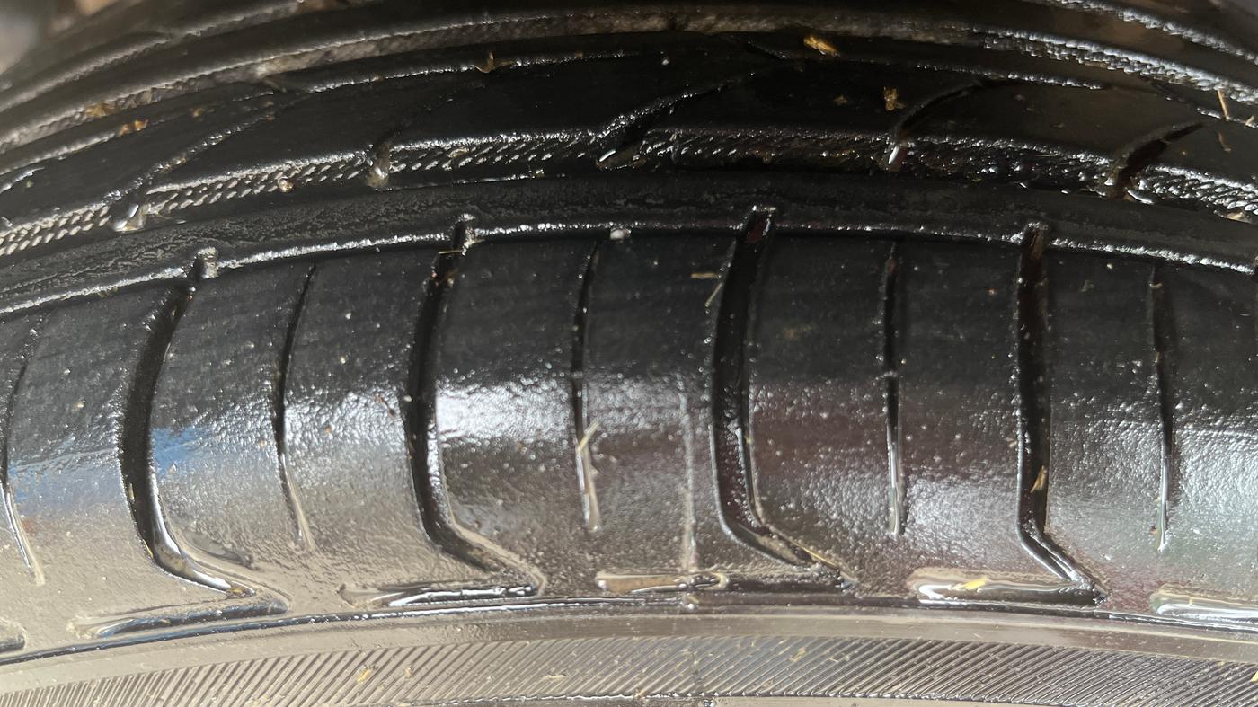 2016 Tata Tiago XZ PETROL, Petrol, Manual, 54,529 km, Right Rear Tyre Tread