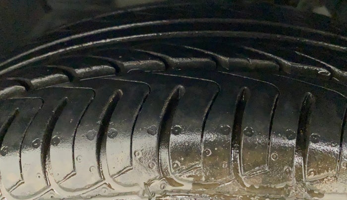 2021 Ford Ecosport TITANIUM 1.5L DIESEL, Diesel, Manual, 10,159 km, Left Front Tyre Tread