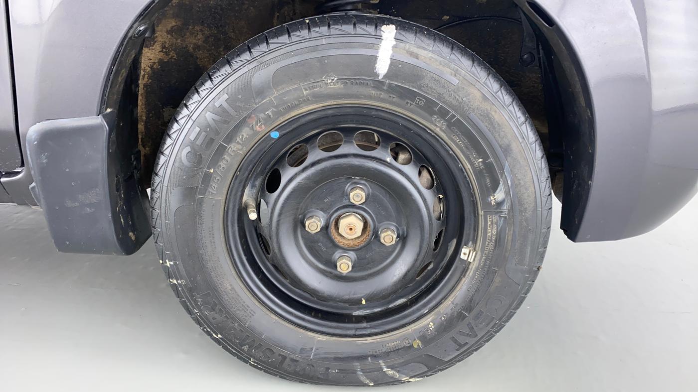 2019 Maruti Alto LXI OPT, Petrol, Manual, 31,528 km, Right Front Wheel