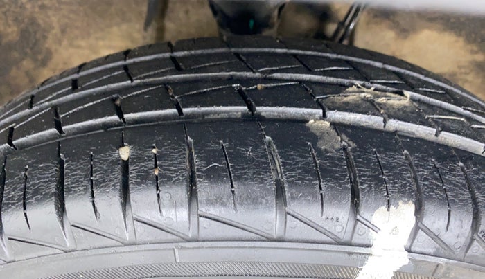 2019 Maruti Alto LXI OPT, Petrol, Manual, 31,528 km, Right Front Tyre Tread