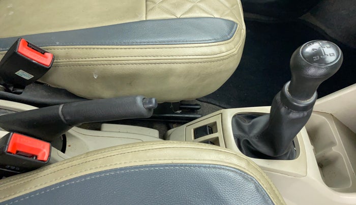2019 Maruti Alto LXI OPT, Petrol, Manual, 31,528 km, Gear Lever