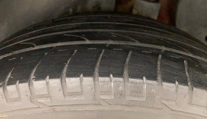 2018 Hyundai Creta SX PLUS AT 1.6 PETROL, Petrol, Automatic, 1,41,980 km, Left Rear Tyre Tread