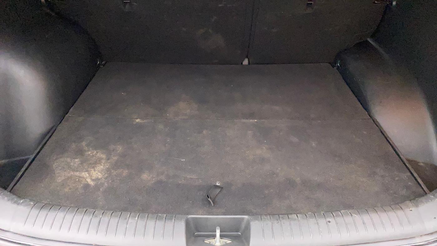 2018 Hyundai Creta SX PLUS AT 1.6 PETROL, Petrol, Automatic, 1,41,980 km, Boot Inside