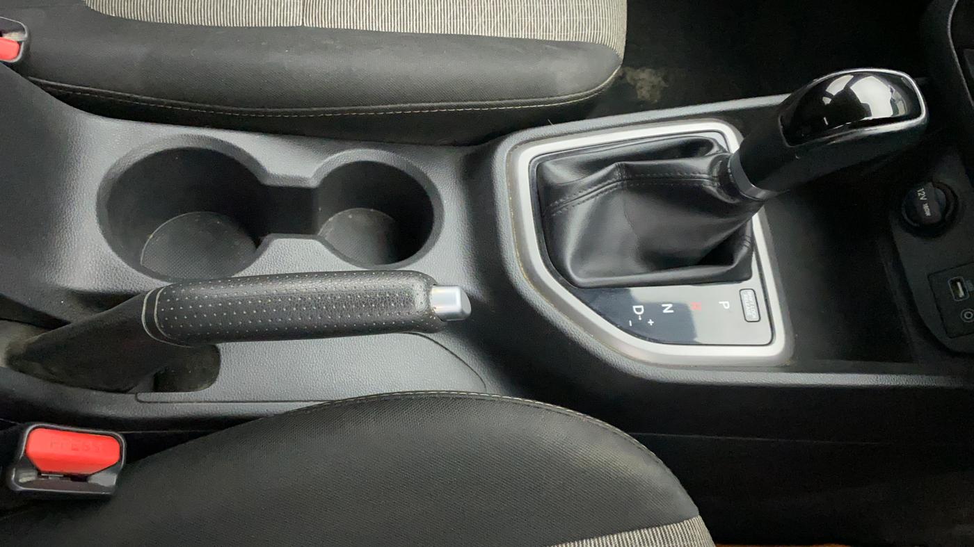 2018 Hyundai Creta SX PLUS AT 1.6 PETROL, Petrol, Automatic, 1,41,980 km, Gear Lever