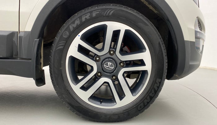 2018 Tata Hexa Varicor 400 XTA, Diesel, Automatic, 35,098 km, Right Front Wheel