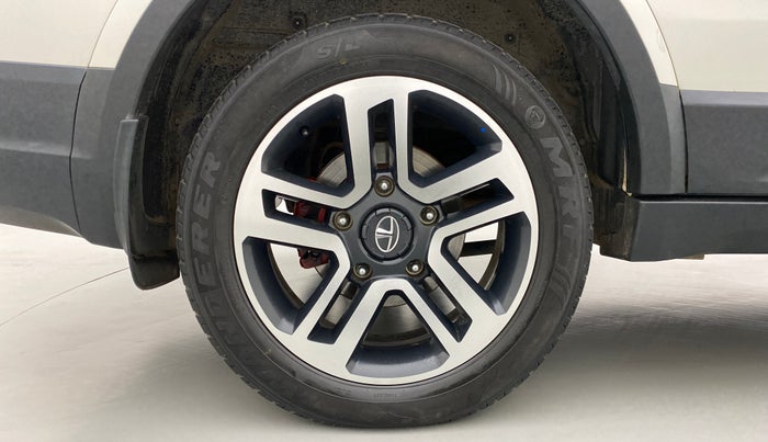2018 Tata Hexa Varicor 400 XTA, Diesel, Automatic, 35,098 km, Right Rear Wheel