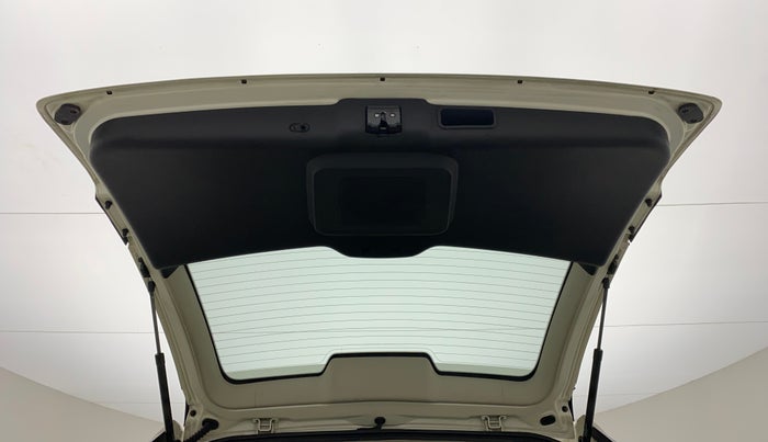 2018 Tata Hexa Varicor 400 XTA, Diesel, Automatic, 35,098 km, Boot Door Open