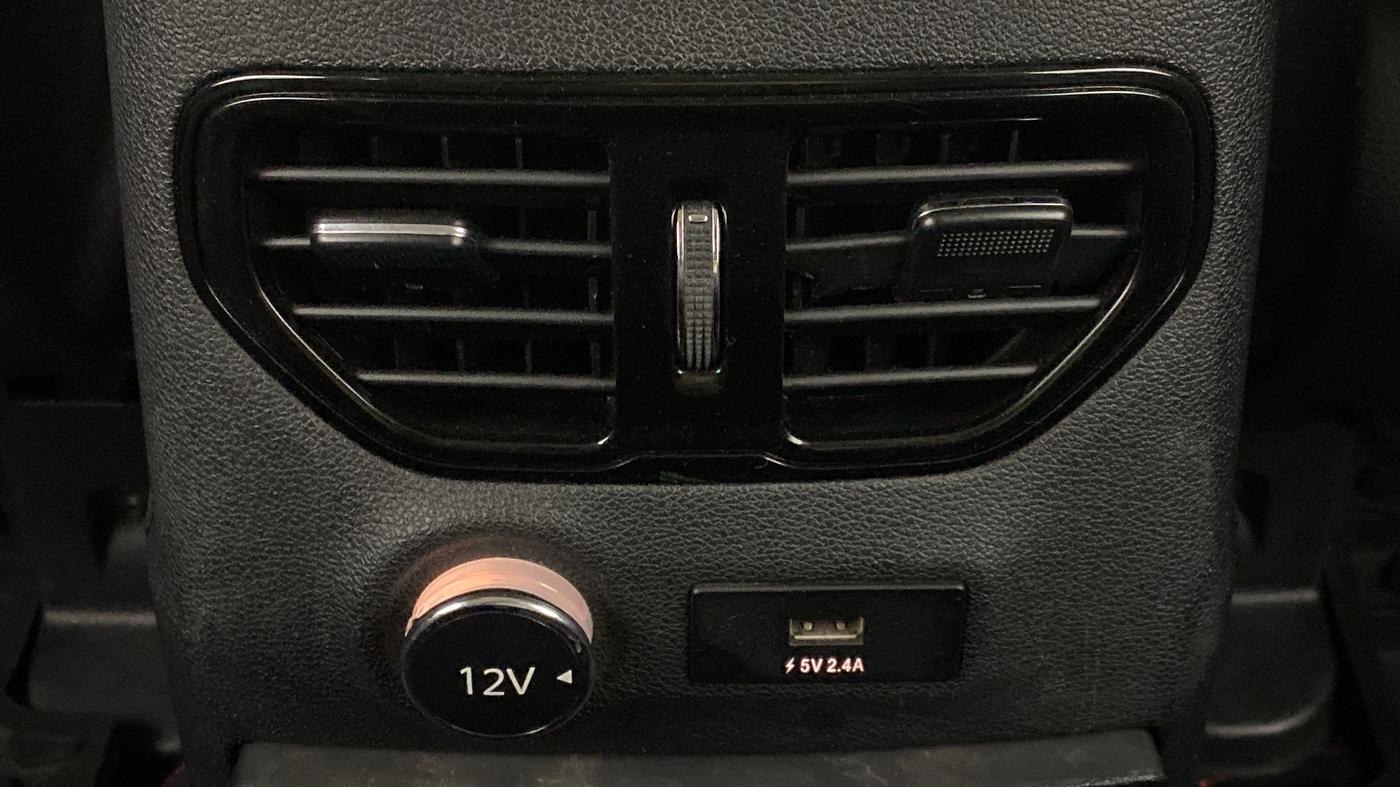 2018 Tata Hexa Varicor 400 XTA, Diesel, Automatic, 35,098 km, Rear AC Vents