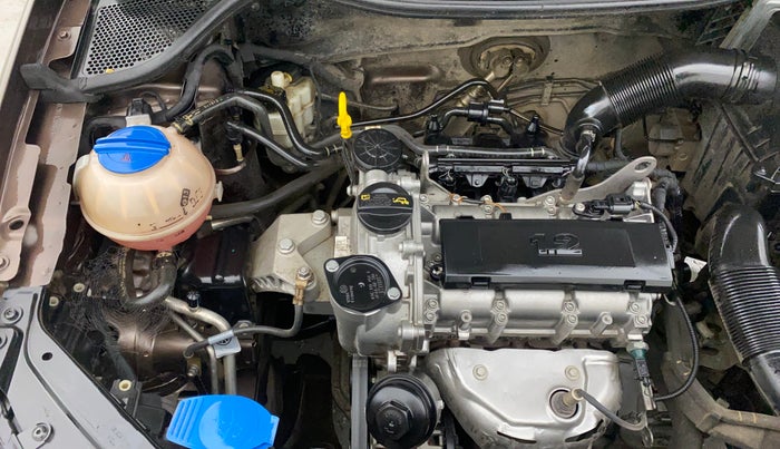 2017 Volkswagen Polo COMFORTLINE 1.2L, Petrol, Manual, 76,943 km, Engine View - Right